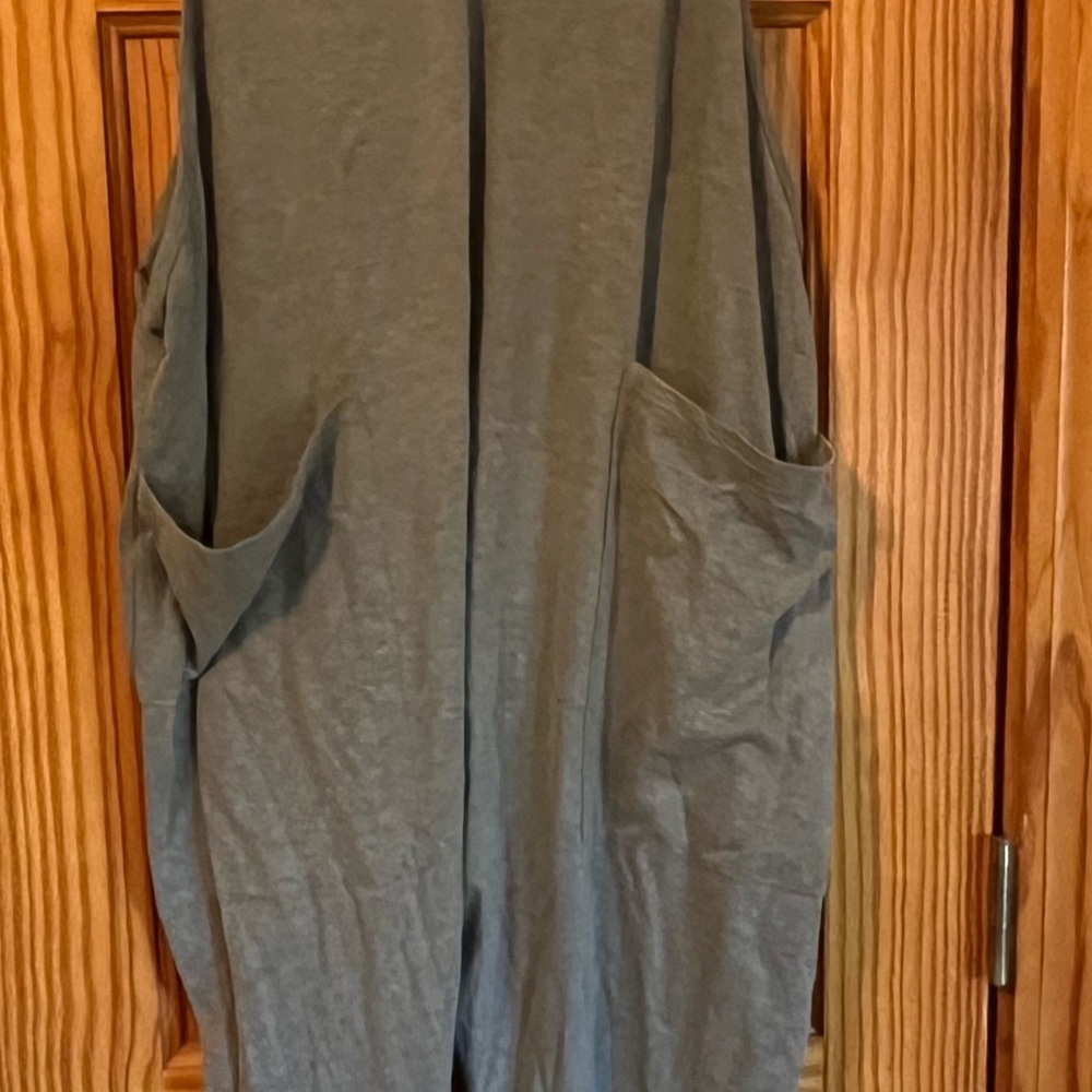 Sleeveless Gray Jumpsuit with Pockets